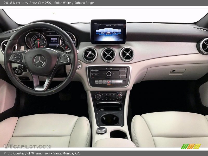 Polar White / Sahara Beige 2018 Mercedes-Benz GLA 250