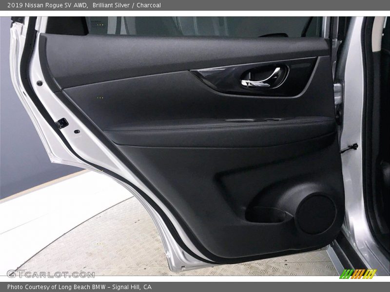 Door Panel of 2019 Rogue SV AWD