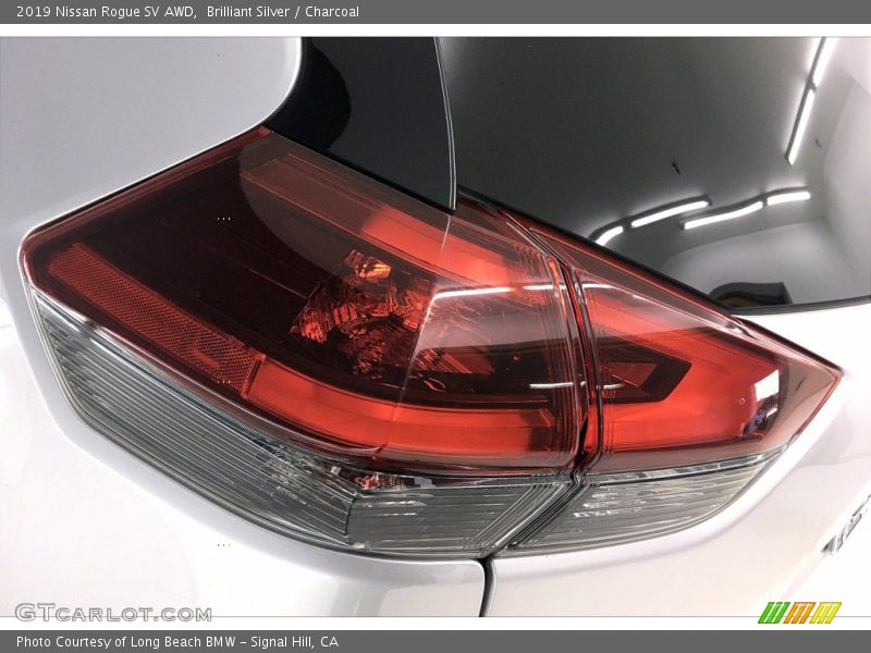 Brilliant Silver / Charcoal 2019 Nissan Rogue SV AWD