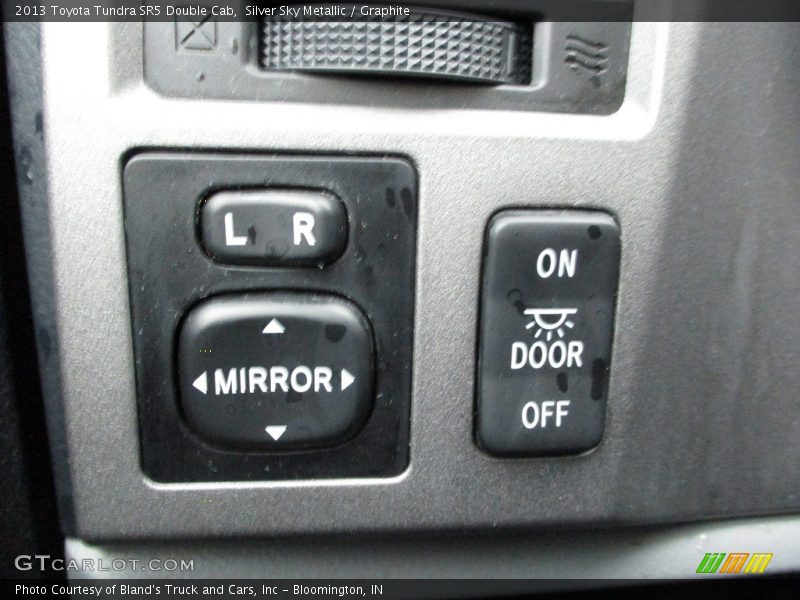Silver Sky Metallic / Graphite 2013 Toyota Tundra SR5 Double Cab