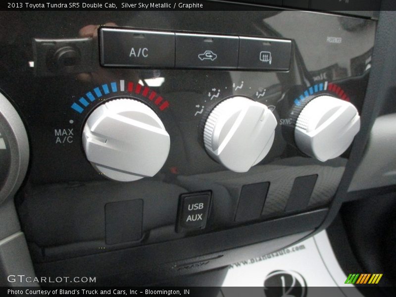 Silver Sky Metallic / Graphite 2013 Toyota Tundra SR5 Double Cab