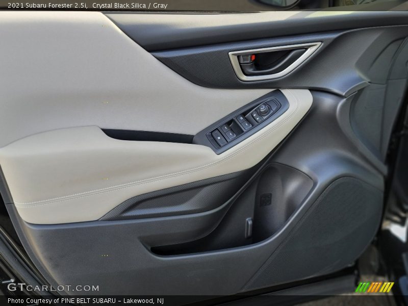 Crystal Black Silica / Gray 2021 Subaru Forester 2.5i