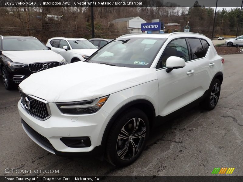 Crystal White Metallic / Blond/Charcoal 2021 Volvo XC40 T5 Inscription AWD