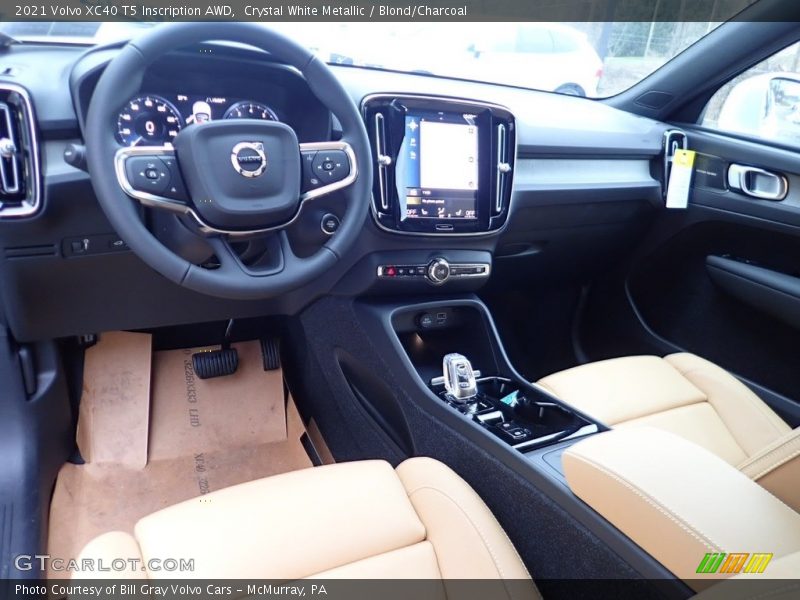  2021 XC40 T5 Inscription AWD Blond/Charcoal Interior