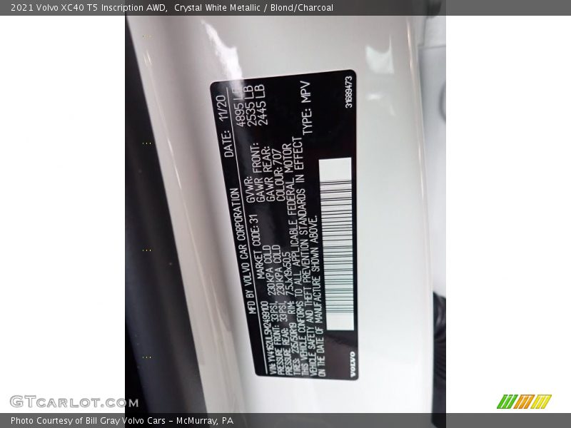 Crystal White Metallic / Blond/Charcoal 2021 Volvo XC40 T5 Inscription AWD