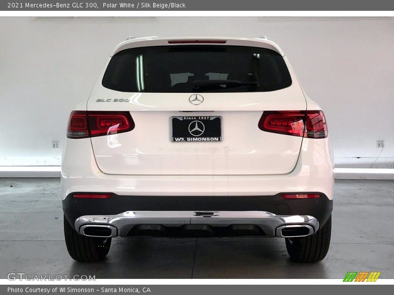Polar White / Silk Beige/Black 2021 Mercedes-Benz GLC 300