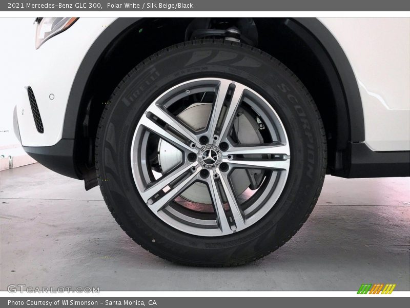  2021 GLC 300 Wheel