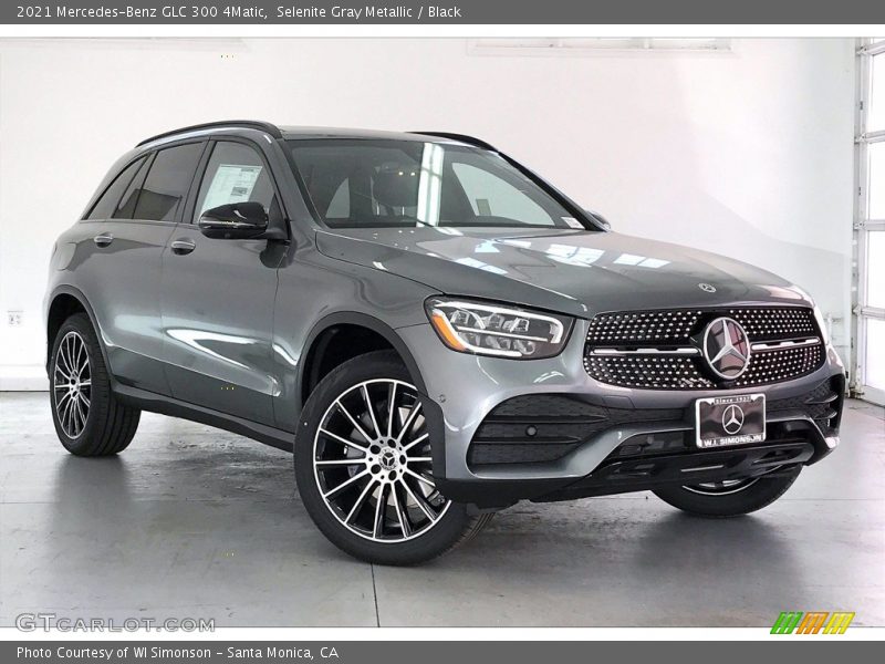 Front 3/4 View of 2021 GLC 300 4Matic