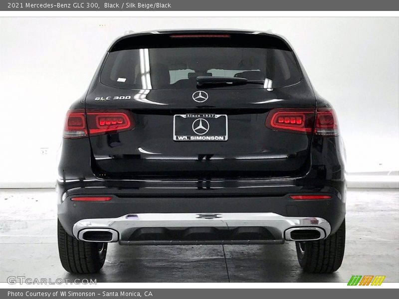 Black / Silk Beige/Black 2021 Mercedes-Benz GLC 300