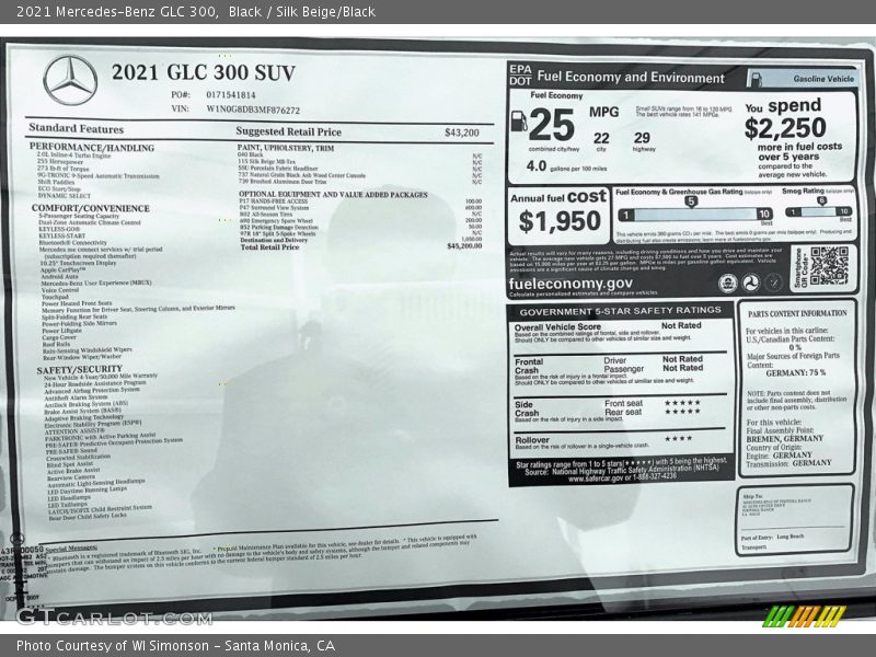 Black / Silk Beige/Black 2021 Mercedes-Benz GLC 300