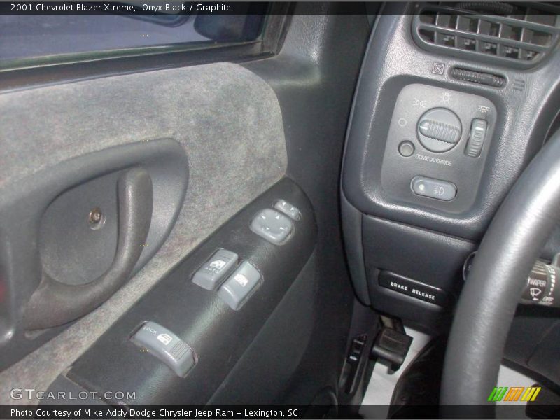 Onyx Black / Graphite 2001 Chevrolet Blazer Xtreme