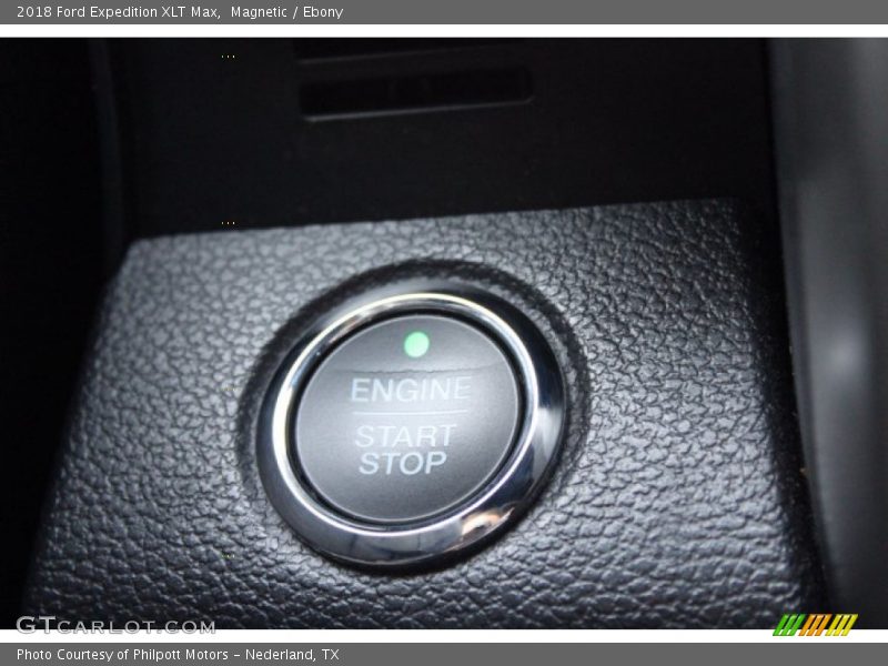Magnetic / Ebony 2018 Ford Expedition XLT Max