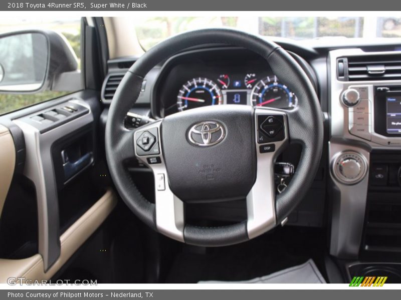 Super White / Black 2018 Toyota 4Runner SR5