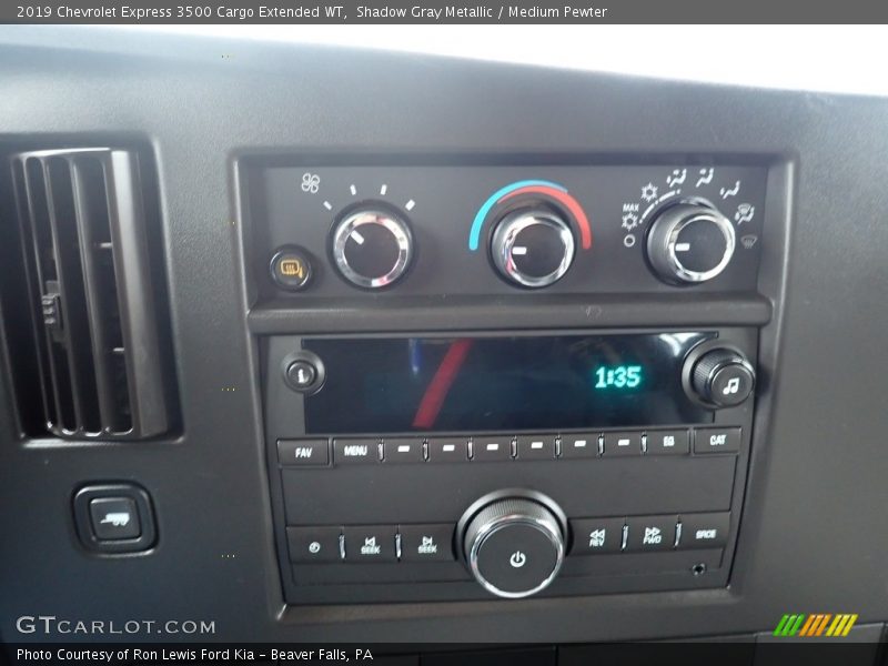 Shadow Gray Metallic / Medium Pewter 2019 Chevrolet Express 3500 Cargo Extended WT