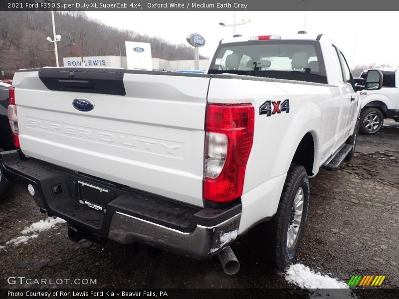 Oxford White / Medium Earth Gray 2021 Ford F350 Super Duty XL SuperCab 4x4