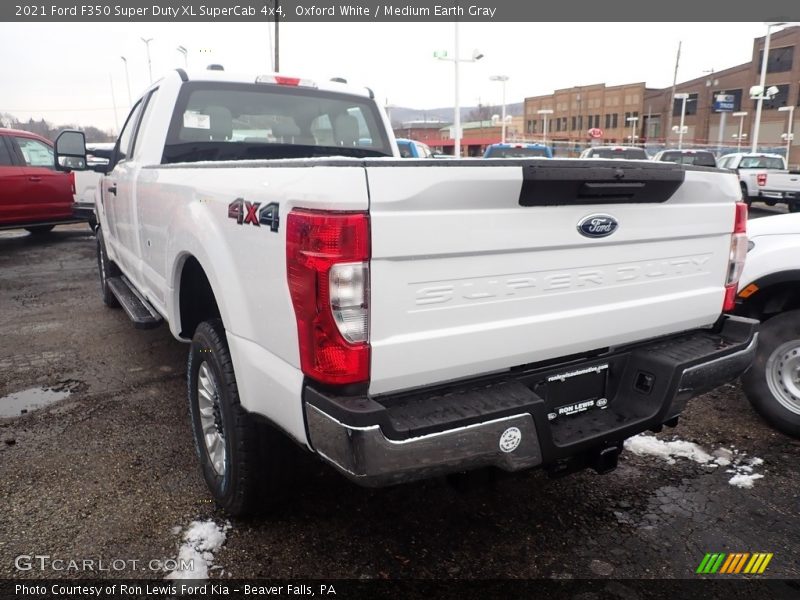 Oxford White / Medium Earth Gray 2021 Ford F350 Super Duty XL SuperCab 4x4
