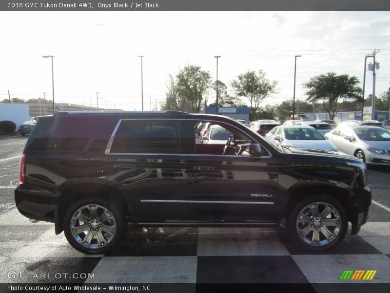 Onyx Black / Jet Black 2018 GMC Yukon Denali 4WD