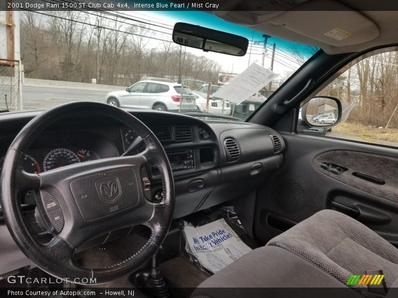 Intense Blue Pearl / Mist Gray 2001 Dodge Ram 1500 ST Club Cab 4x4