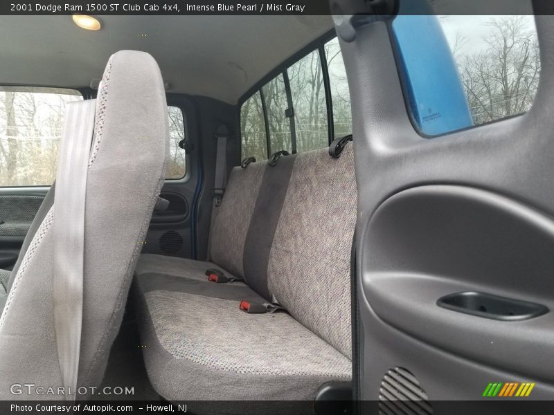 Intense Blue Pearl / Mist Gray 2001 Dodge Ram 1500 ST Club Cab 4x4