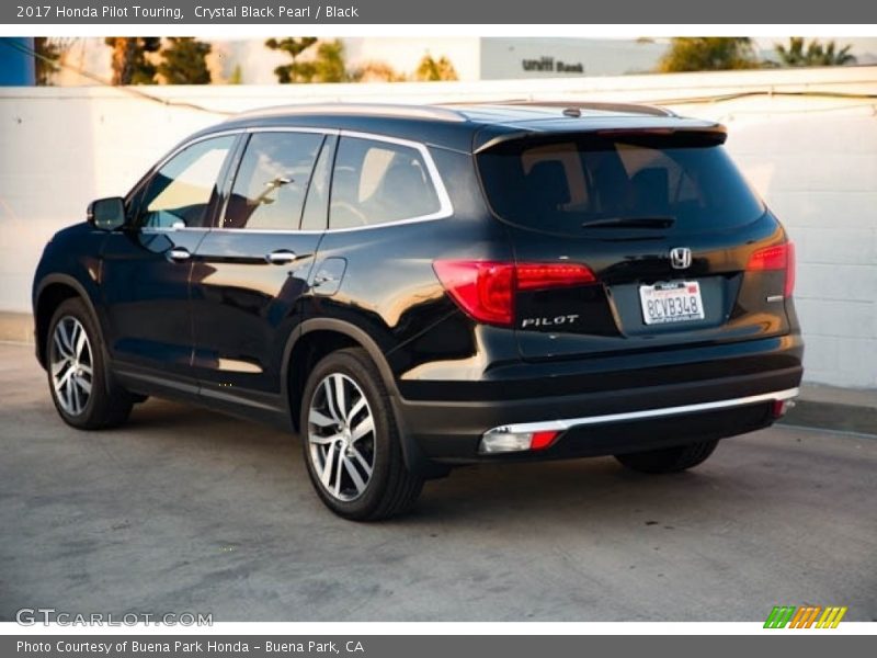 Crystal Black Pearl / Black 2017 Honda Pilot Touring