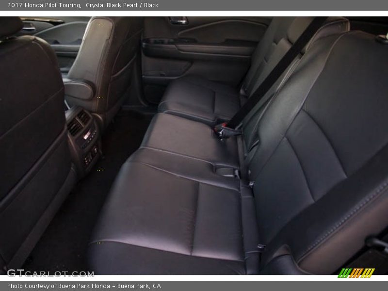 Crystal Black Pearl / Black 2017 Honda Pilot Touring