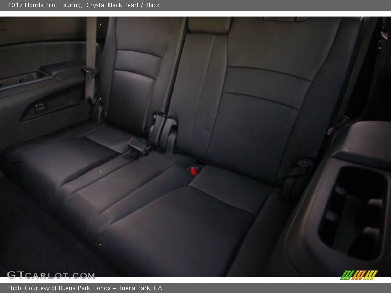 Crystal Black Pearl / Black 2017 Honda Pilot Touring
