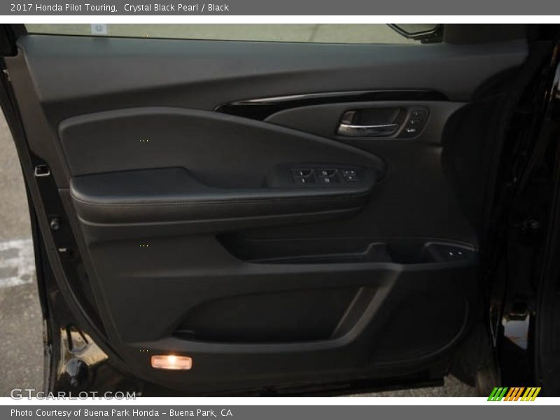Crystal Black Pearl / Black 2017 Honda Pilot Touring