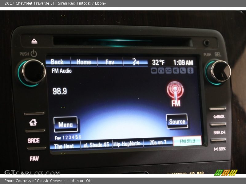 Siren Red Tintcoat / Ebony 2017 Chevrolet Traverse LT