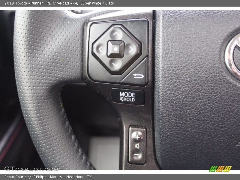 Super White / Black 2019 Toyota 4Runner TRD Off-Road 4x4