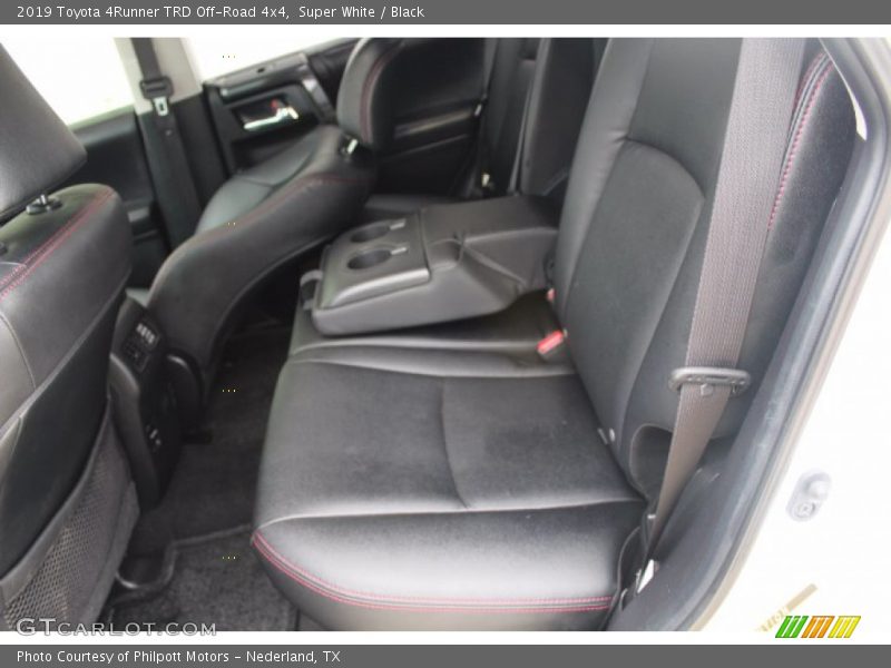 Super White / Black 2019 Toyota 4Runner TRD Off-Road 4x4