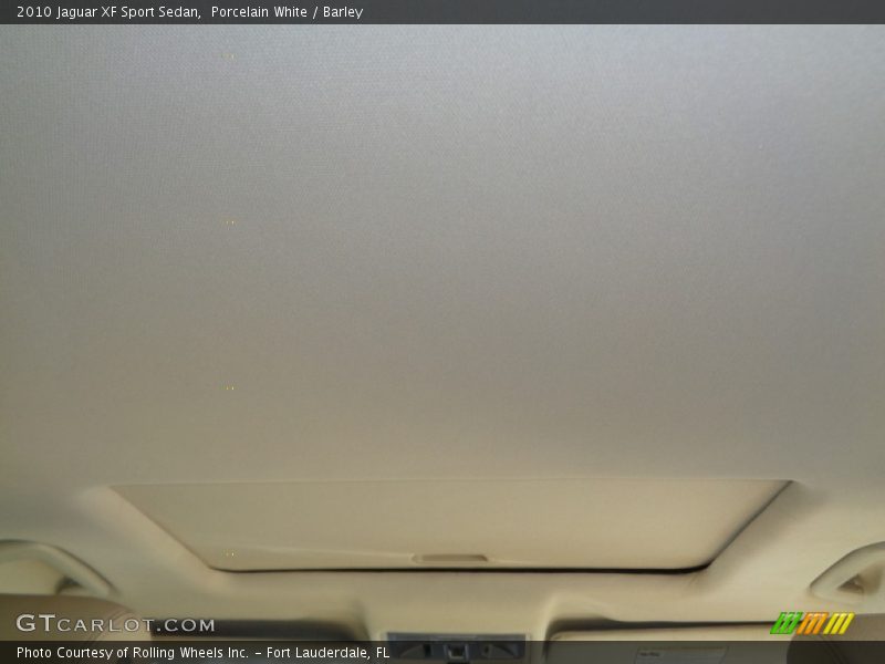 Porcelain White / Barley 2010 Jaguar XF Sport Sedan