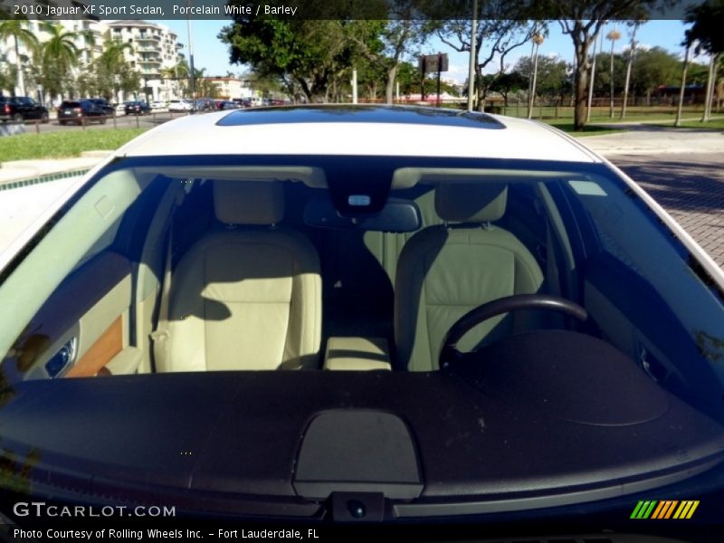Porcelain White / Barley 2010 Jaguar XF Sport Sedan