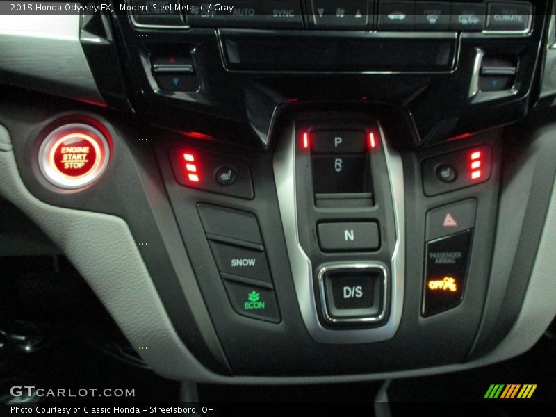 Modern Steel Metallic / Gray 2018 Honda Odyssey EX