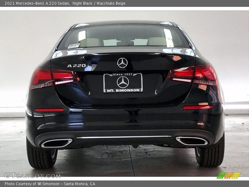 Night Black / Macchiato Beige 2021 Mercedes-Benz A 220 Sedan