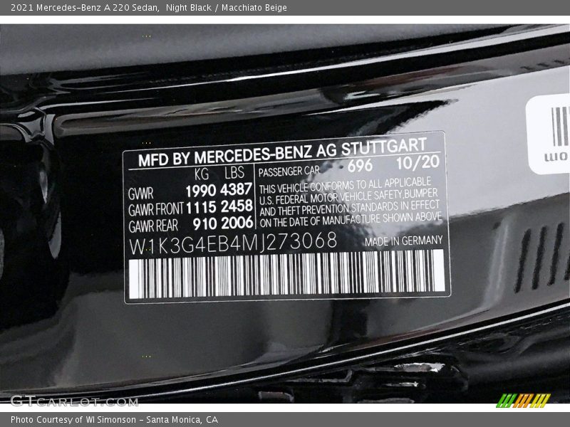 Night Black / Macchiato Beige 2021 Mercedes-Benz A 220 Sedan
