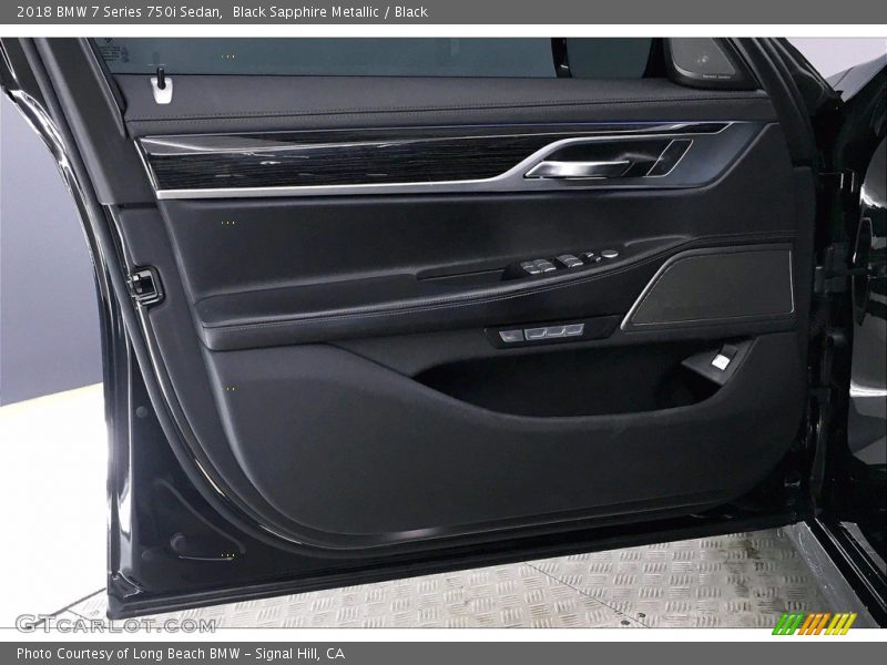 Black Sapphire Metallic / Black 2018 BMW 7 Series 750i Sedan