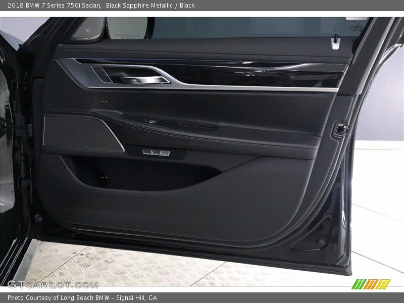 Black Sapphire Metallic / Black 2018 BMW 7 Series 750i Sedan