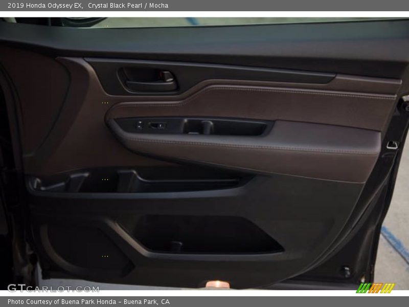 Crystal Black Pearl / Mocha 2019 Honda Odyssey EX