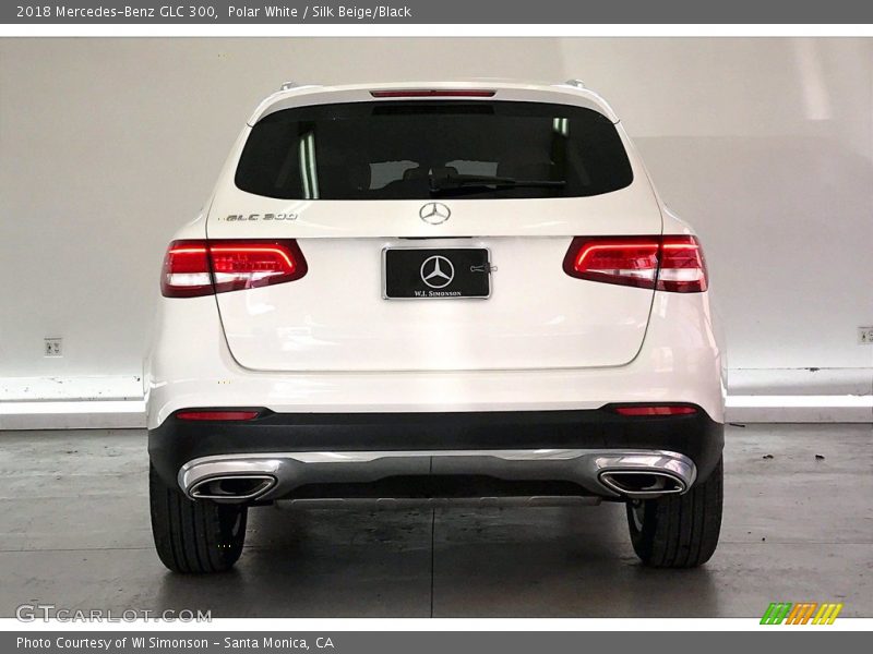 Polar White / Silk Beige/Black 2018 Mercedes-Benz GLC 300