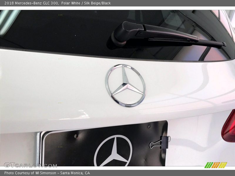 Polar White / Silk Beige/Black 2018 Mercedes-Benz GLC 300