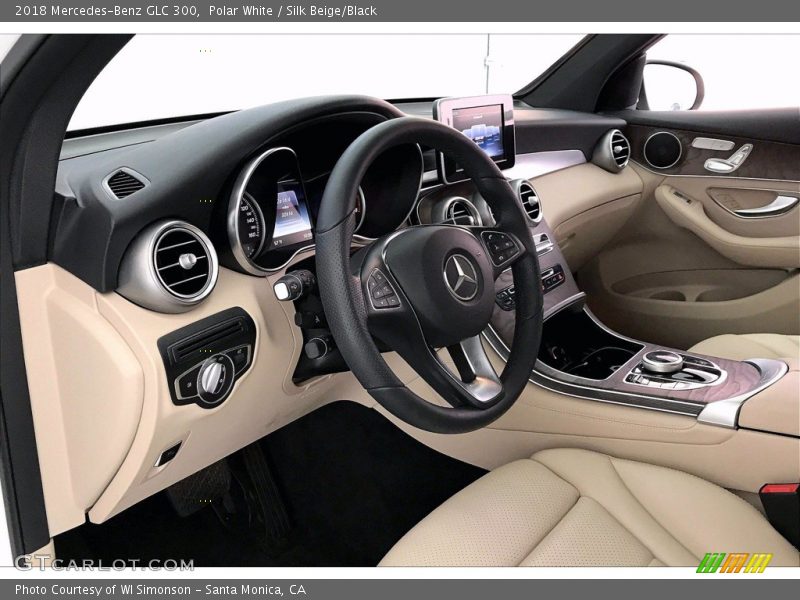 Polar White / Silk Beige/Black 2018 Mercedes-Benz GLC 300