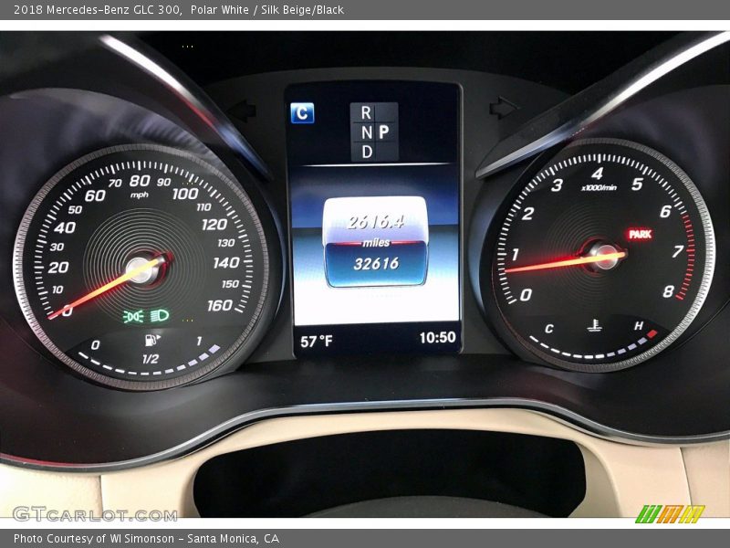 Polar White / Silk Beige/Black 2018 Mercedes-Benz GLC 300