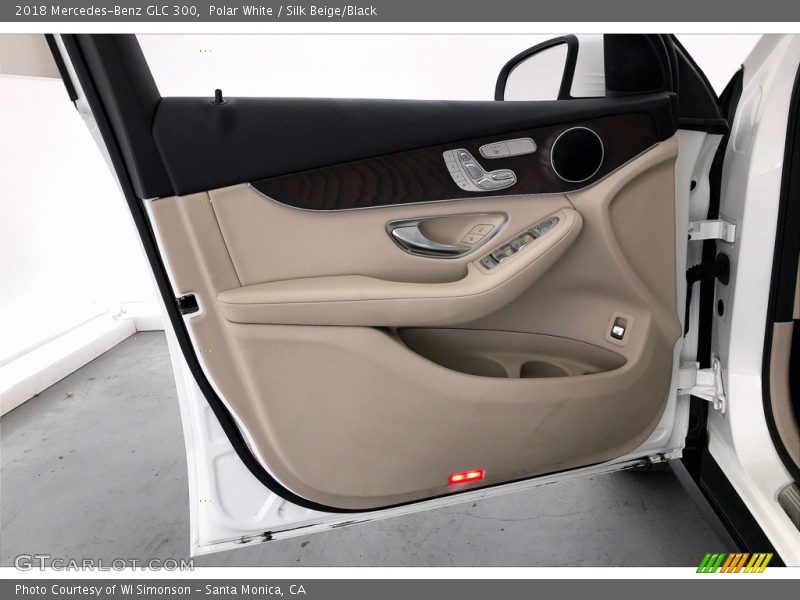 Polar White / Silk Beige/Black 2018 Mercedes-Benz GLC 300