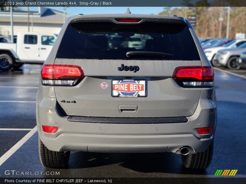 Sting-Gray / Black 2021 Jeep Grand Cherokee Laredo 4x4