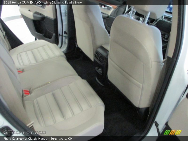 White Diamond Pearl / Ivory 2018 Honda CR-V EX AWD