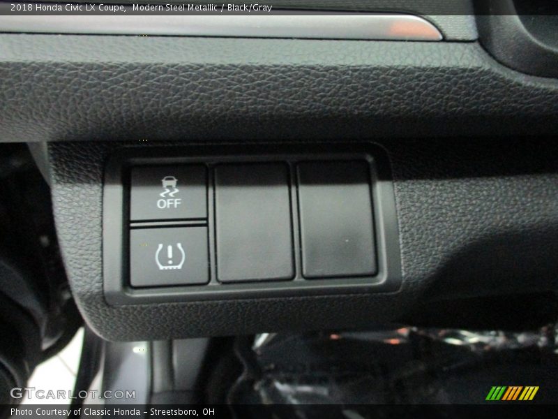 Modern Steel Metallic / Black/Gray 2018 Honda Civic LX Coupe