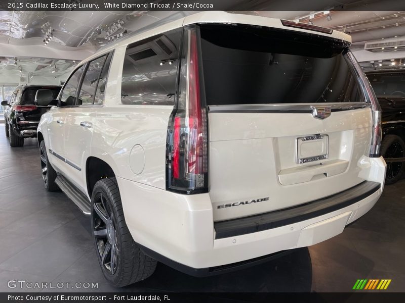 White Diamond Tricoat / Shale/Cocoa 2015 Cadillac Escalade Luxury