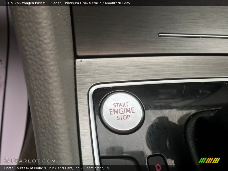 Controls of 2015 Passat SE Sedan