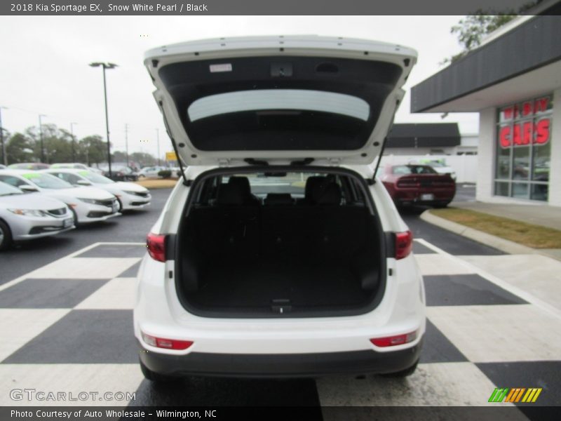 Snow White Pearl / Black 2018 Kia Sportage EX