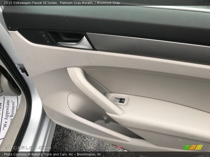 Door Panel of 2015 Passat SE Sedan